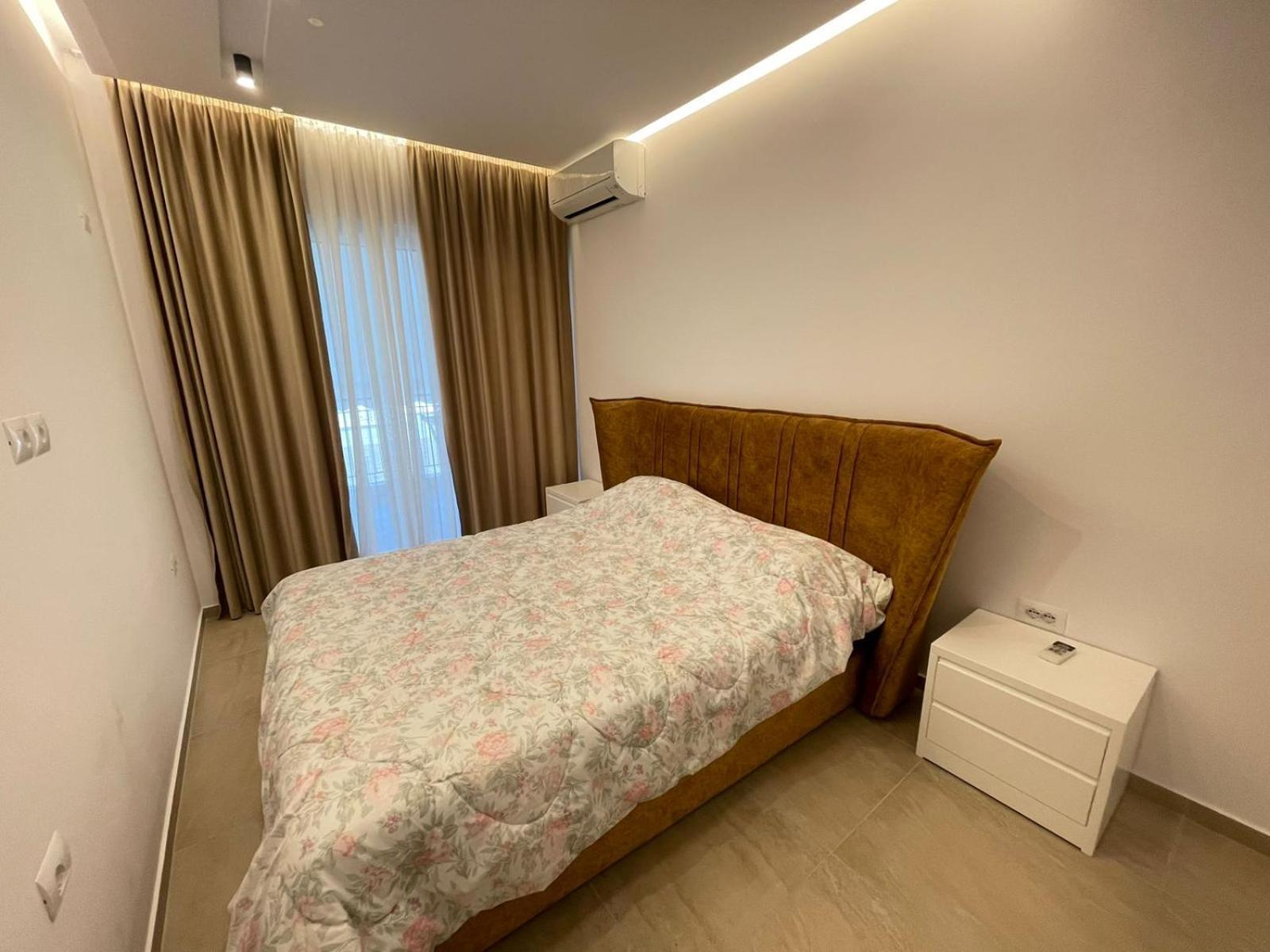 Deluxe Apartment *